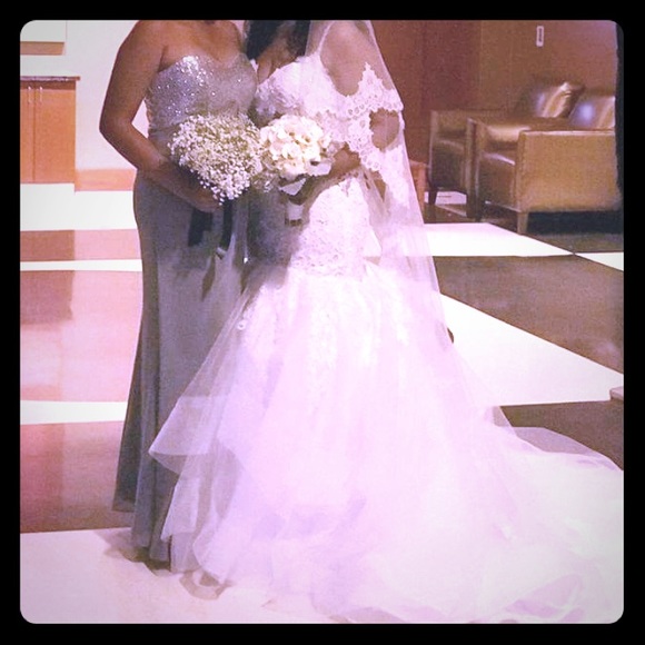 Wedding dress